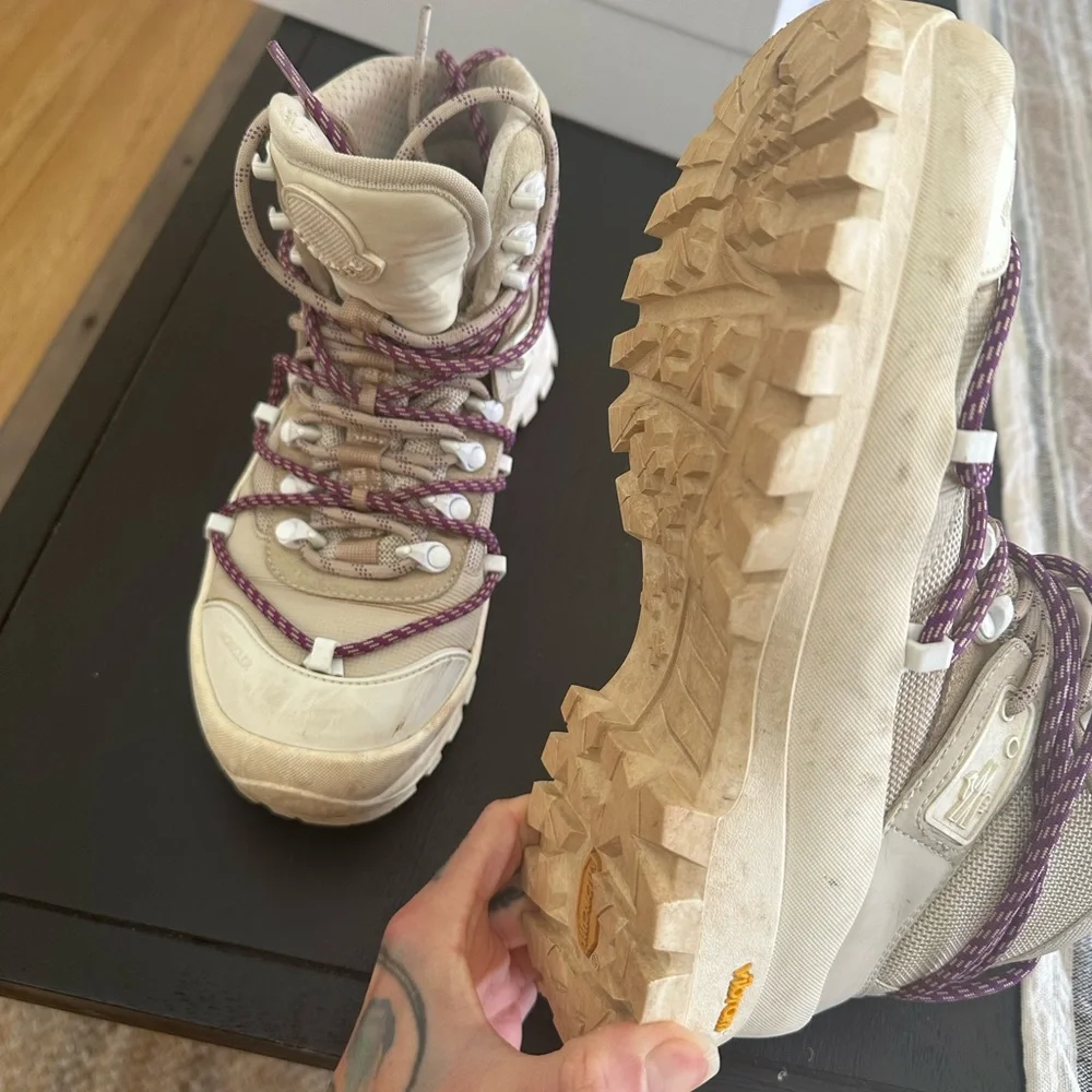 Moncler Hiking Boots size EU 37.5 - Picture 3 of 3